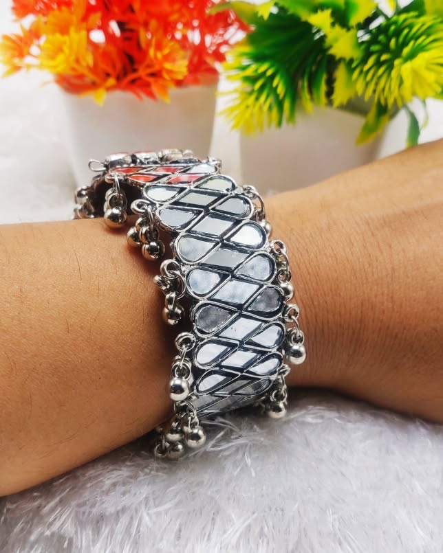 Mirror Glow Oxidised Kada Bracelet