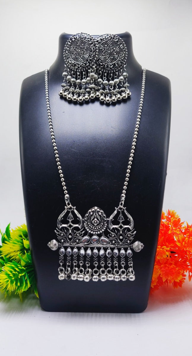 Regal Temple Cascade Long Necklace Set