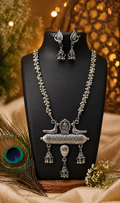 Royal Temple Heritage Long Necklace Set