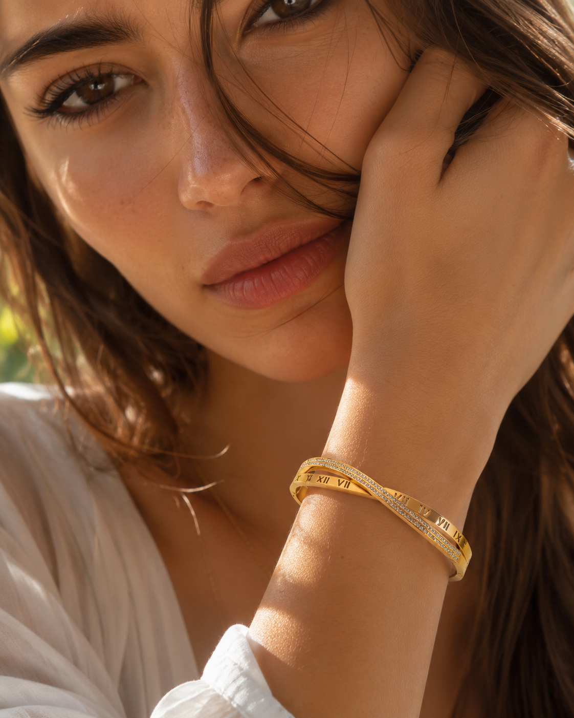 Roman Crystal Twist Bangle Bracelet – Waterproof Tarnish-Free Stainless Steel Cuff