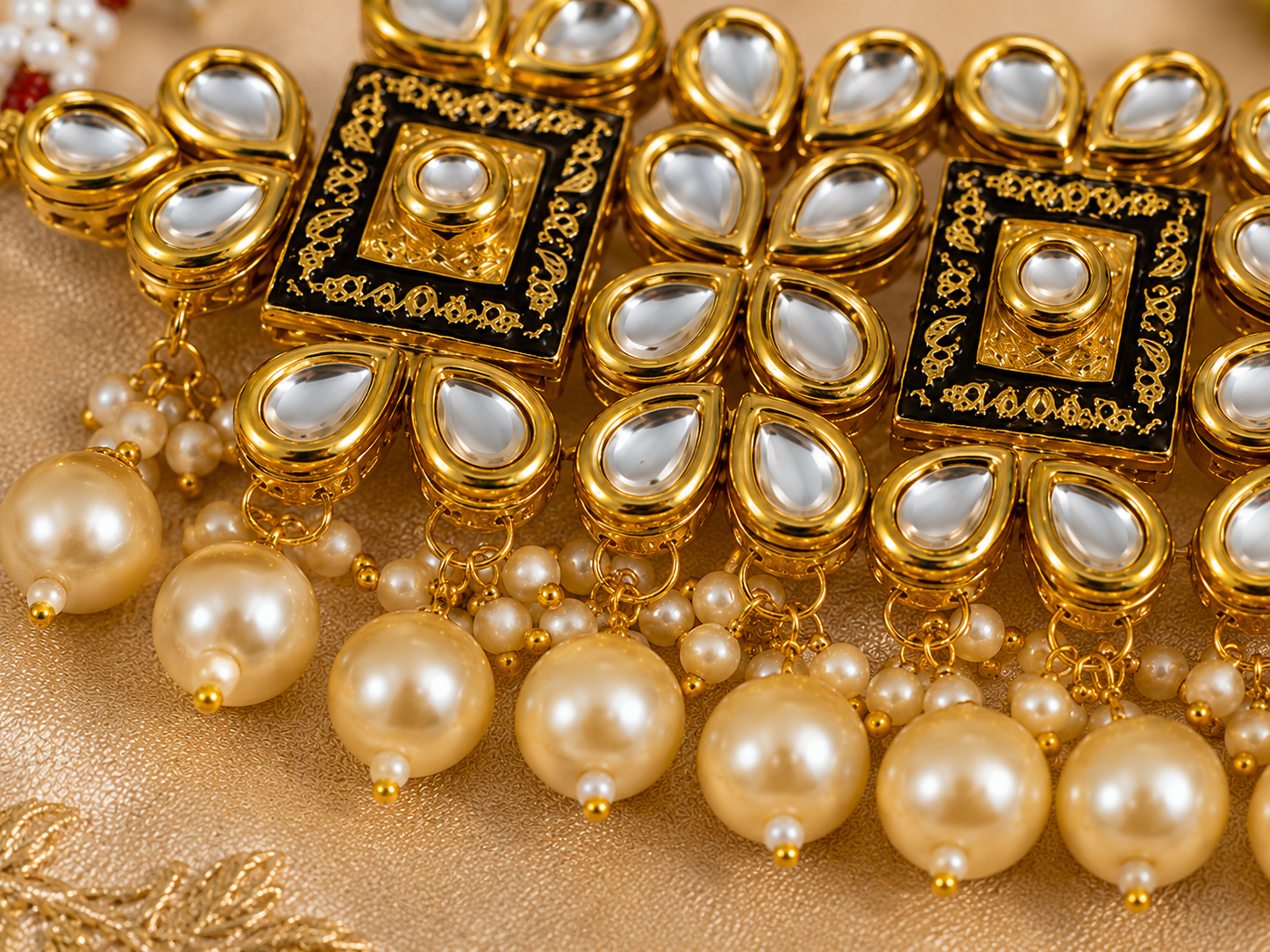 Royal Kundan Pearl Choker Set