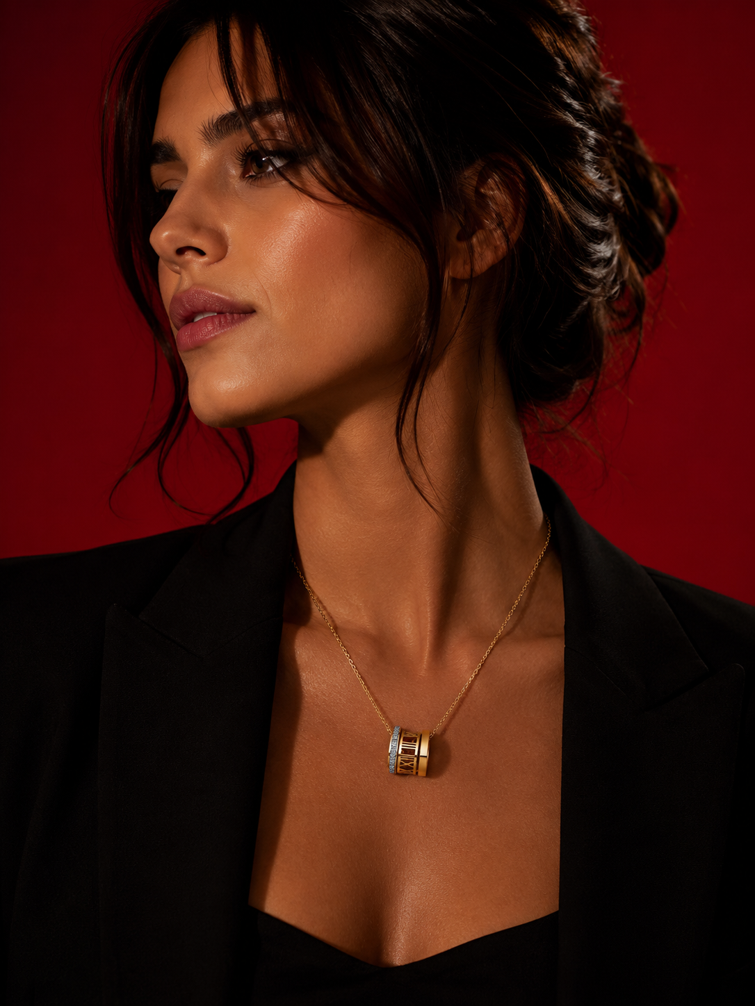 Luxury Roman Numeral Pendant Necklace – 18K Gold Plated Stainless Steel | Waterproof Tarnish-Free CZ Necklace