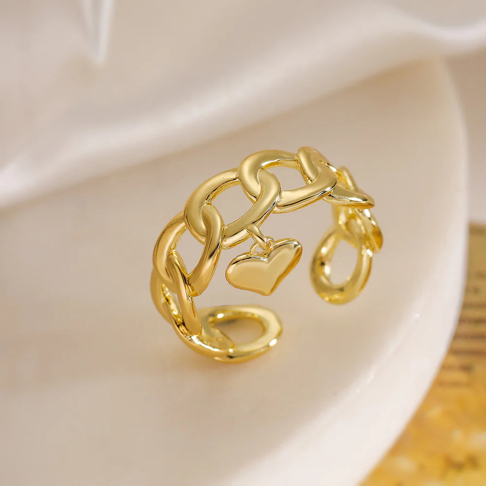 Gold Chunky Chain Ring with Heart Charm